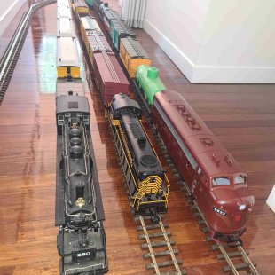 3-HALLWAY RR.jpg